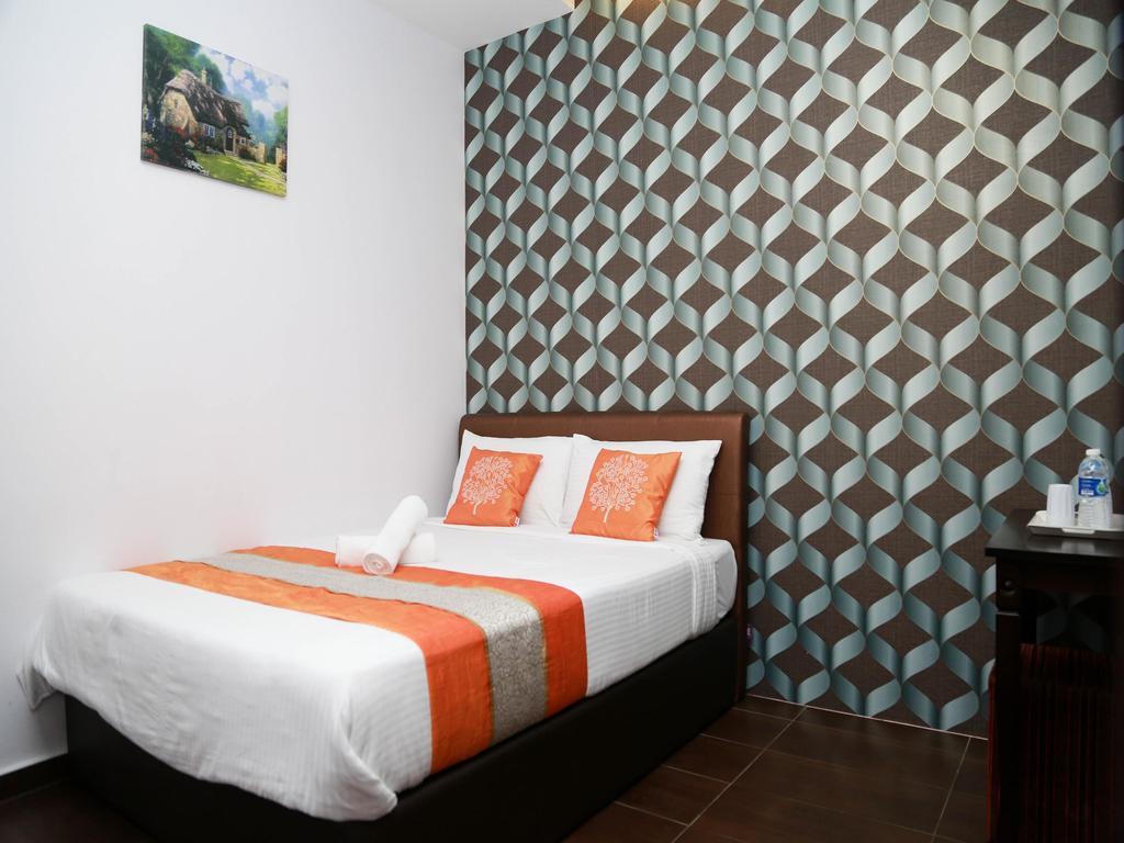 Oyo 250 Palazzo Hotel Kulai Джохор-Бару Экстерьер фото